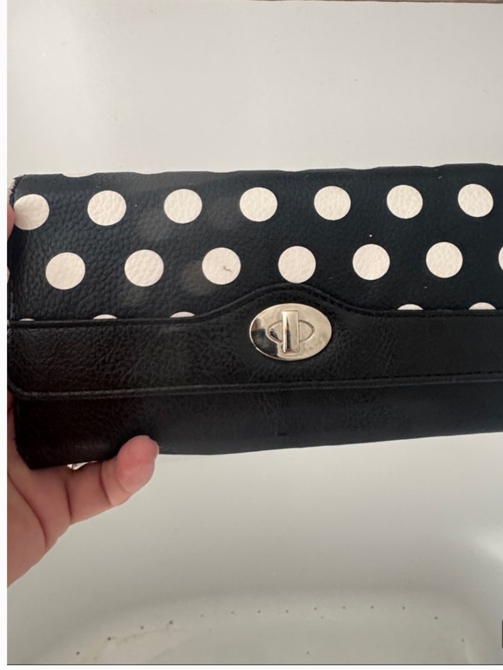 “New” Kenneth Cole Reaction Black Faux Leather Wallet With White Polka Dot Flap